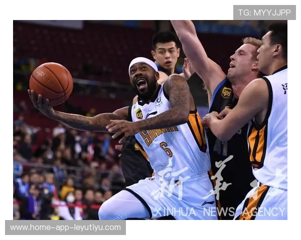 CBA北京外线突分配合顺畅完成制胜上篮